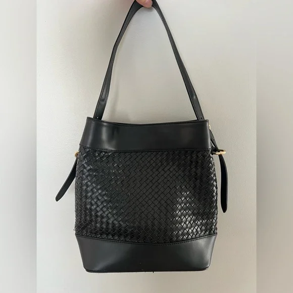 Valentina Fiore Woven Italian Leather
Bucket Handbag - Picture 2 of 7